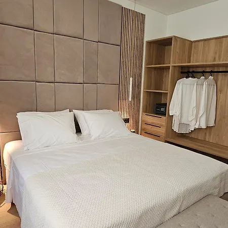 Apartment S & E Luxury Residences