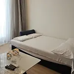 S & E Luxury Residences